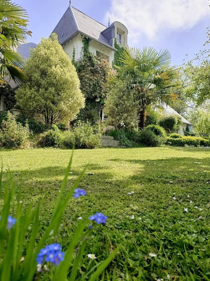 Un Parfum De Violette Bed & Breakfast Fourneville Exterior photo