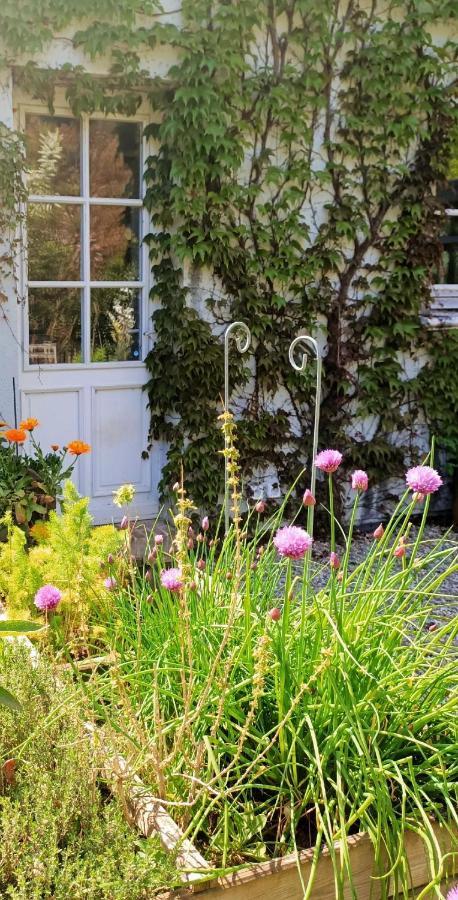 Un Parfum De Violette Bed & Breakfast Fourneville Exterior photo