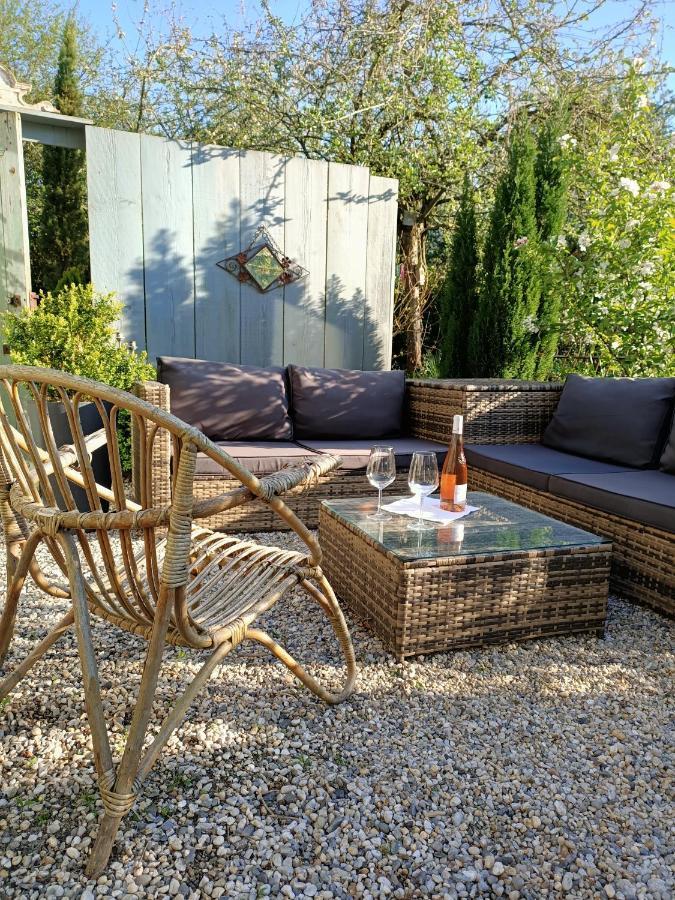 Un Parfum De Violette Bed & Breakfast Fourneville Exterior photo