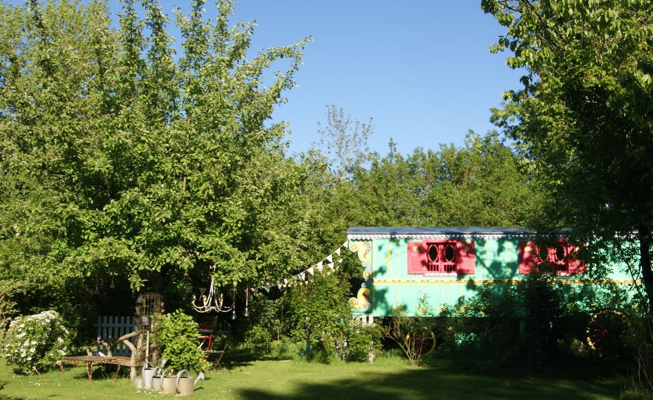 Un Parfum De Violette Bed & Breakfast Fourneville Exterior photo