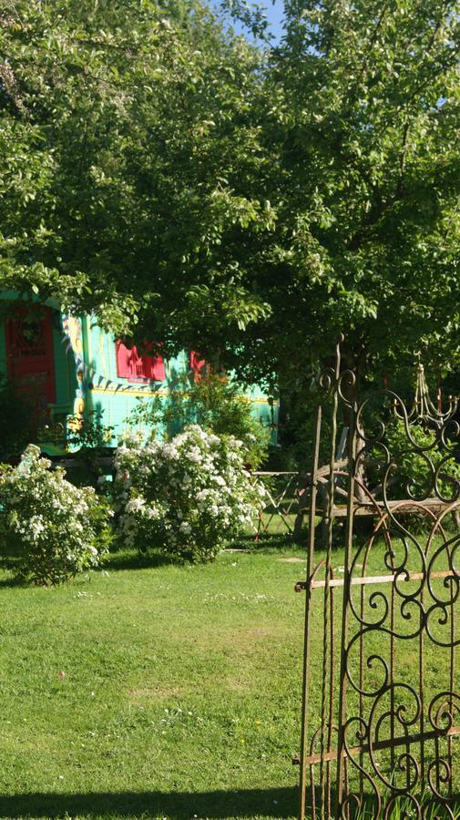 Un Parfum De Violette Bed & Breakfast Fourneville Exterior photo
